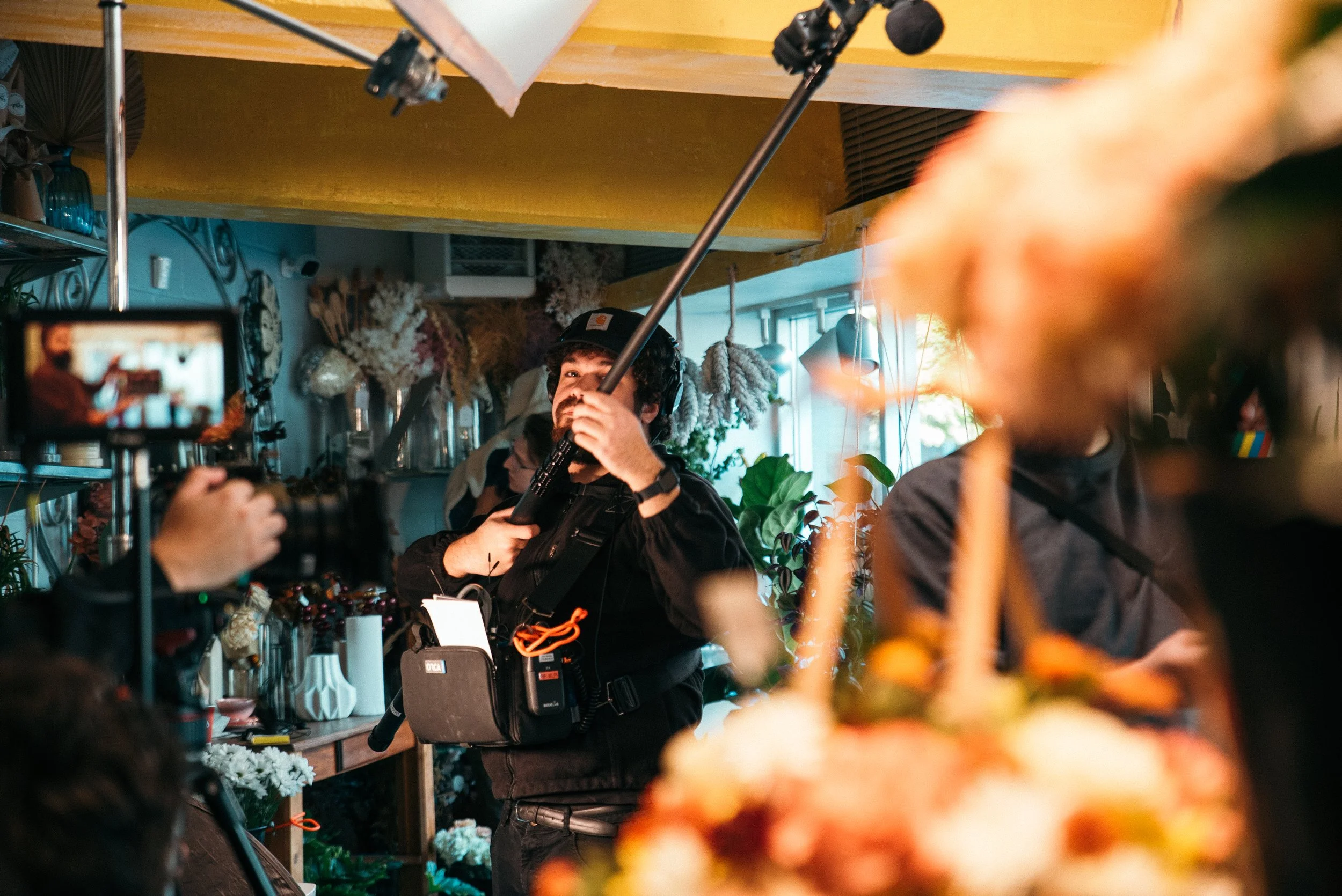 Behind the scenes photo 23
