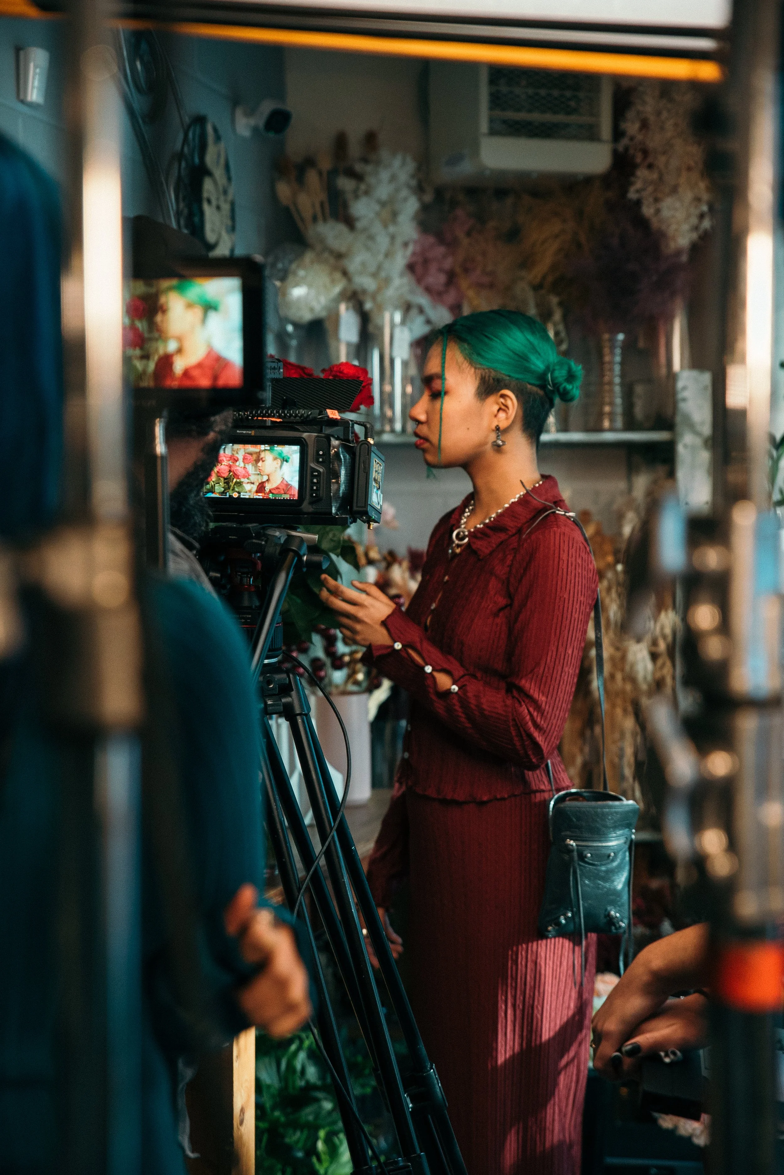 Behind the scenes photo 81
