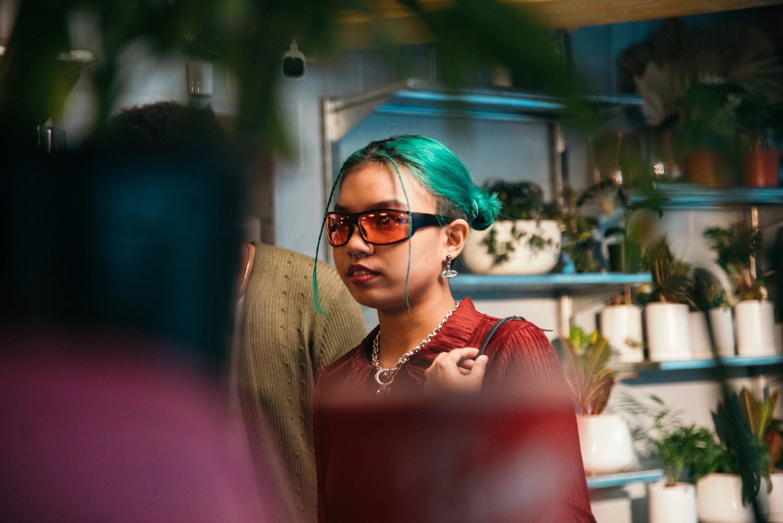 Behind the scenes photo 47