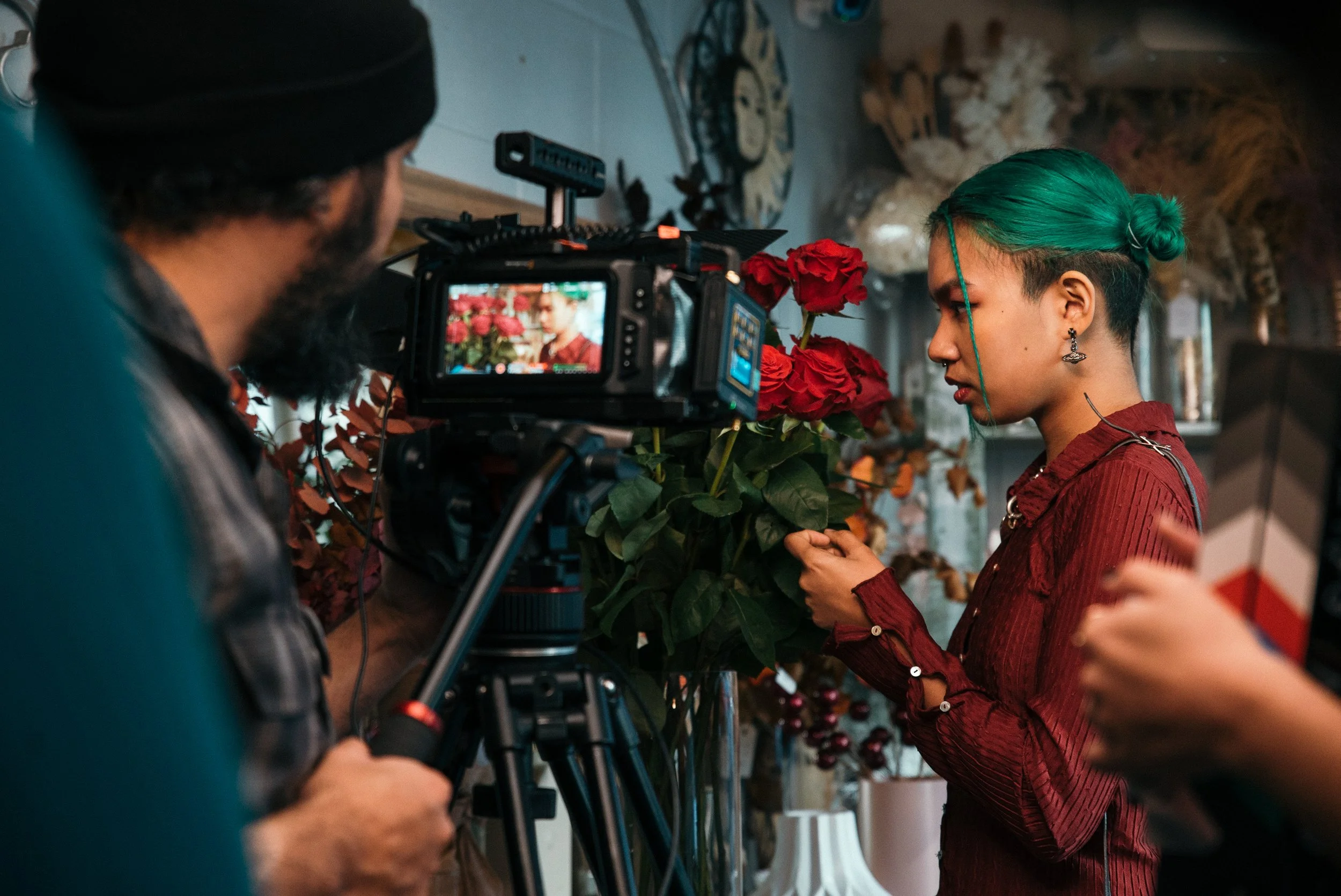 Behind the scenes photo 83