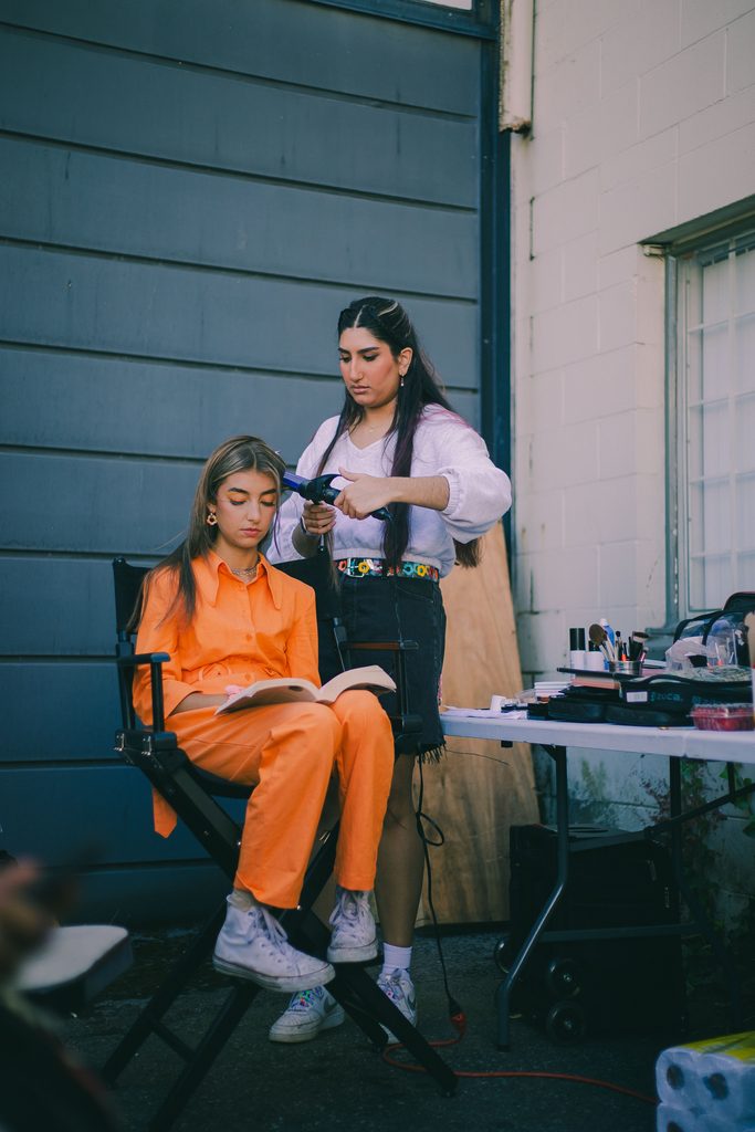 Behind the scenes photo 8