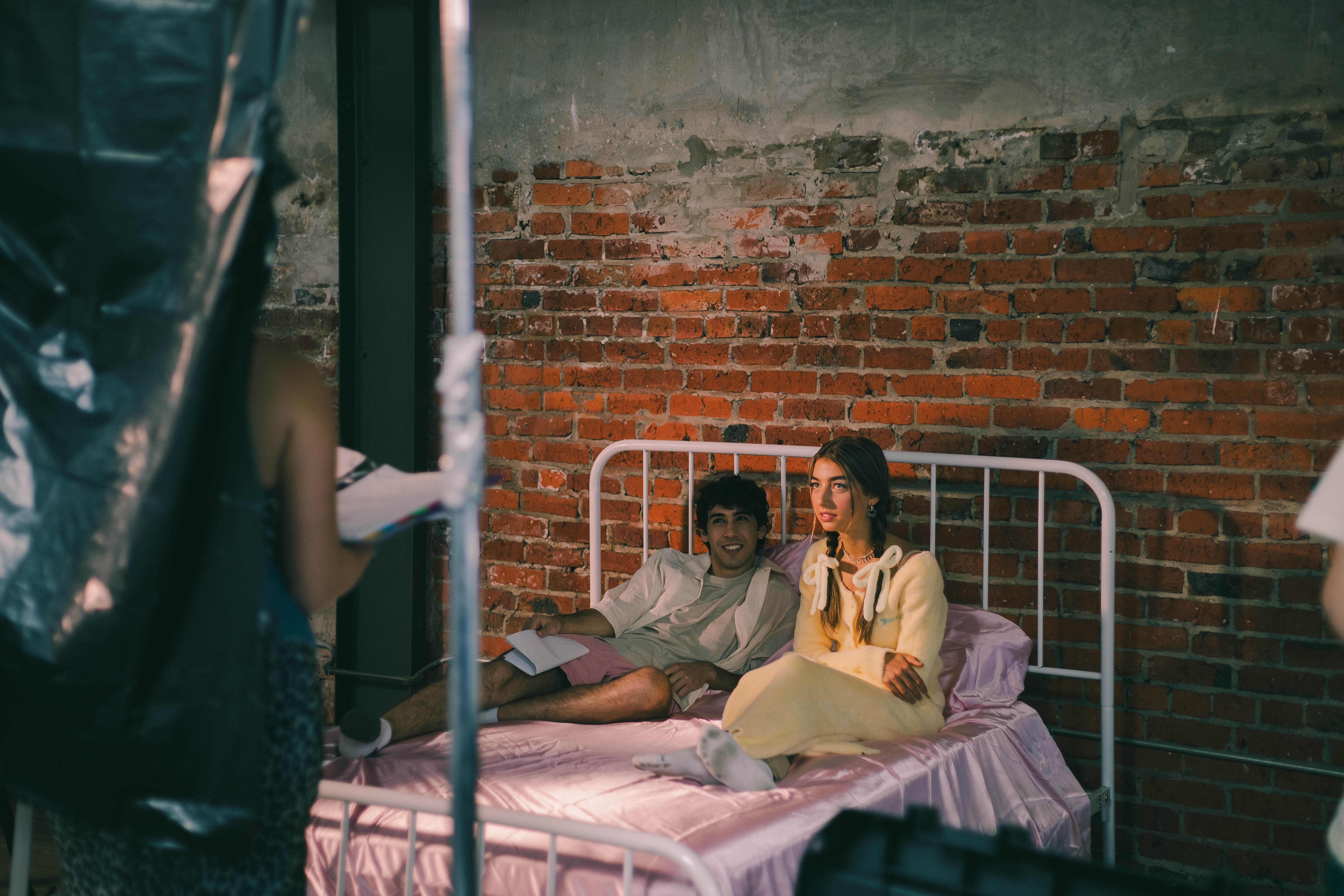 Behind the scenes photo 11