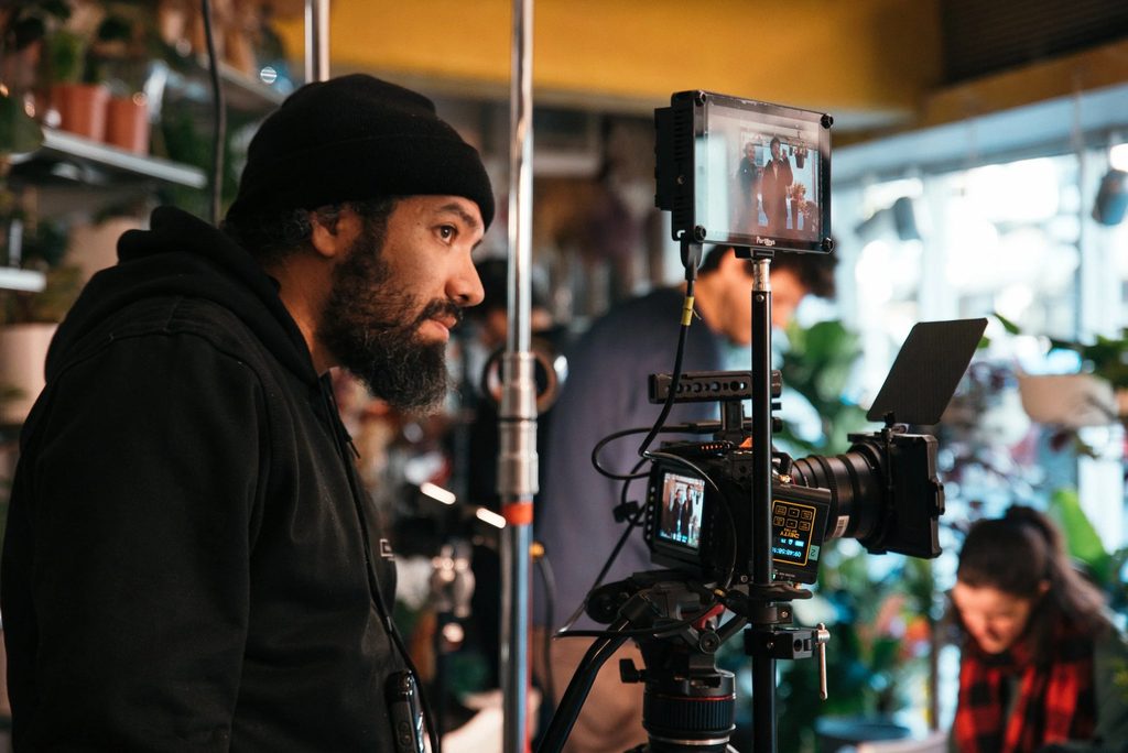 Behind the scenes photo 1