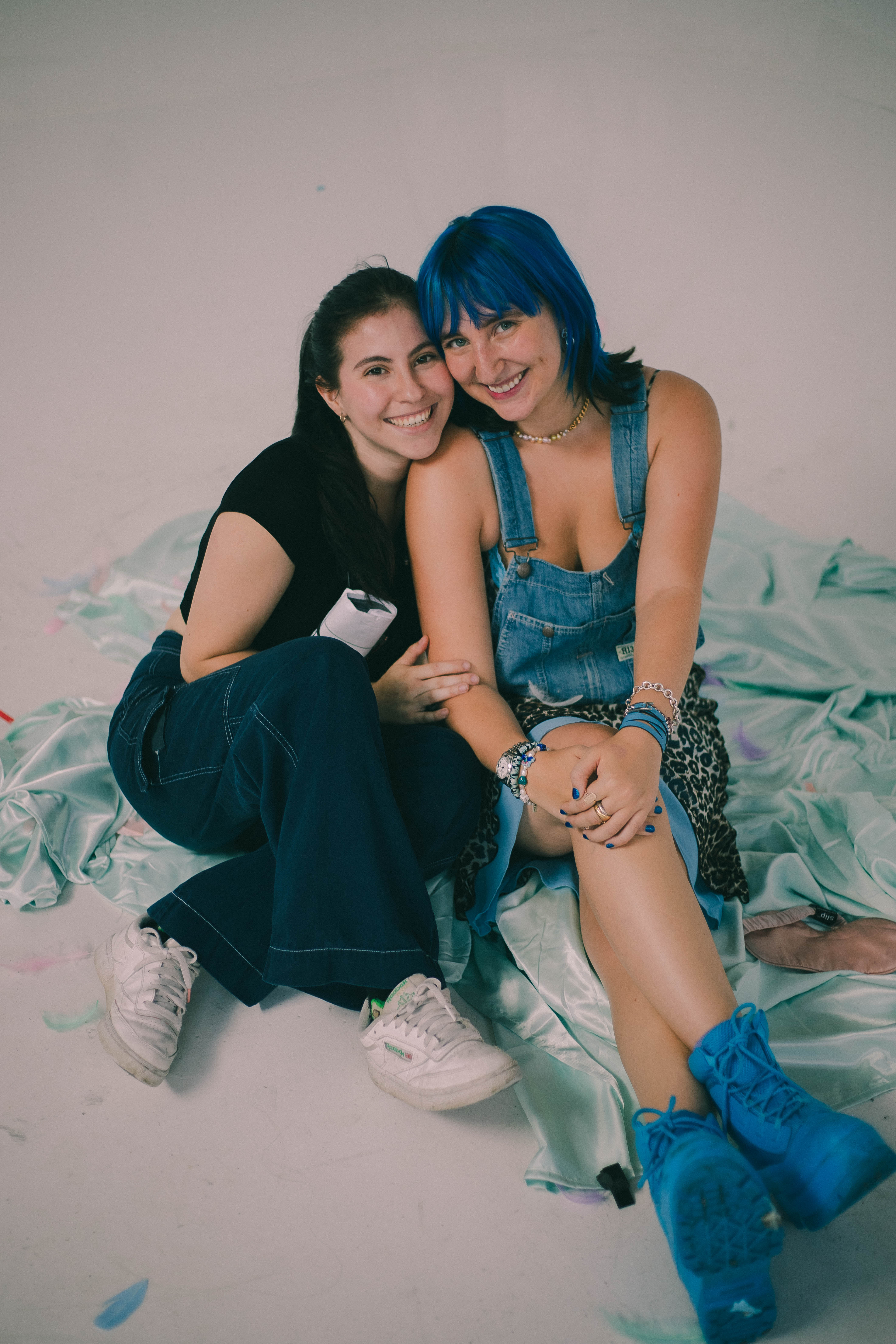 Behind the scenes photo 28